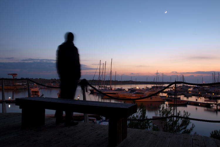 Foto di paesaggio, punto di interesse protagonista.