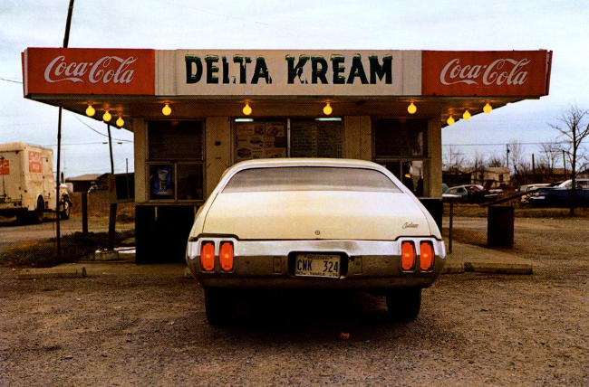 fotografia americana a colori di William Eggleston.