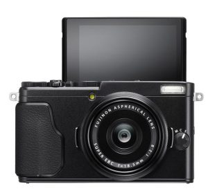 Fujifilm X70 con touch screen ribaltato.