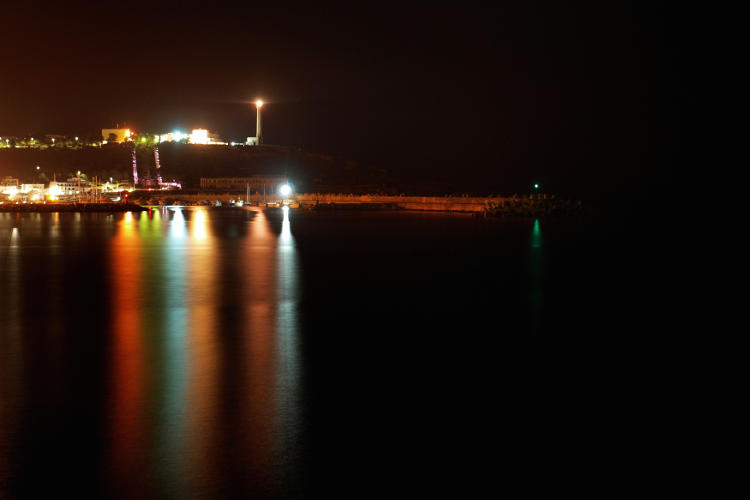 Foto a lunga esposizione di notte.